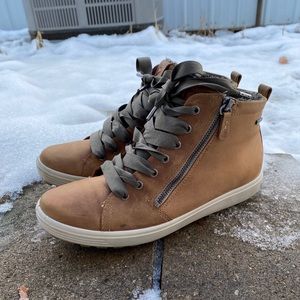 Ecco Soft 7 Tred GTX Hi